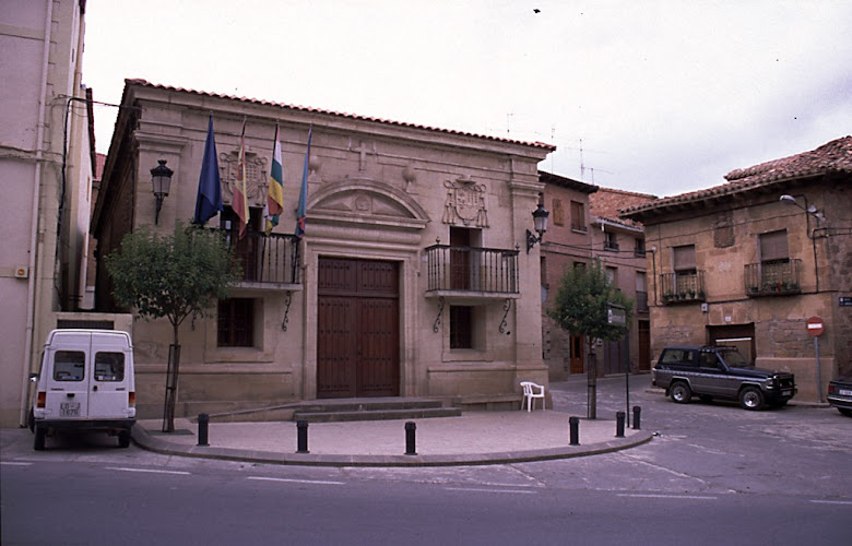 Piscinas Municipales Baños De Rio Tobia, Rioja (La)